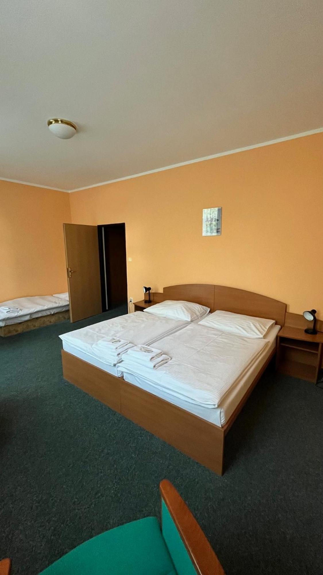Grandhotel Novy Bor Exterior photo