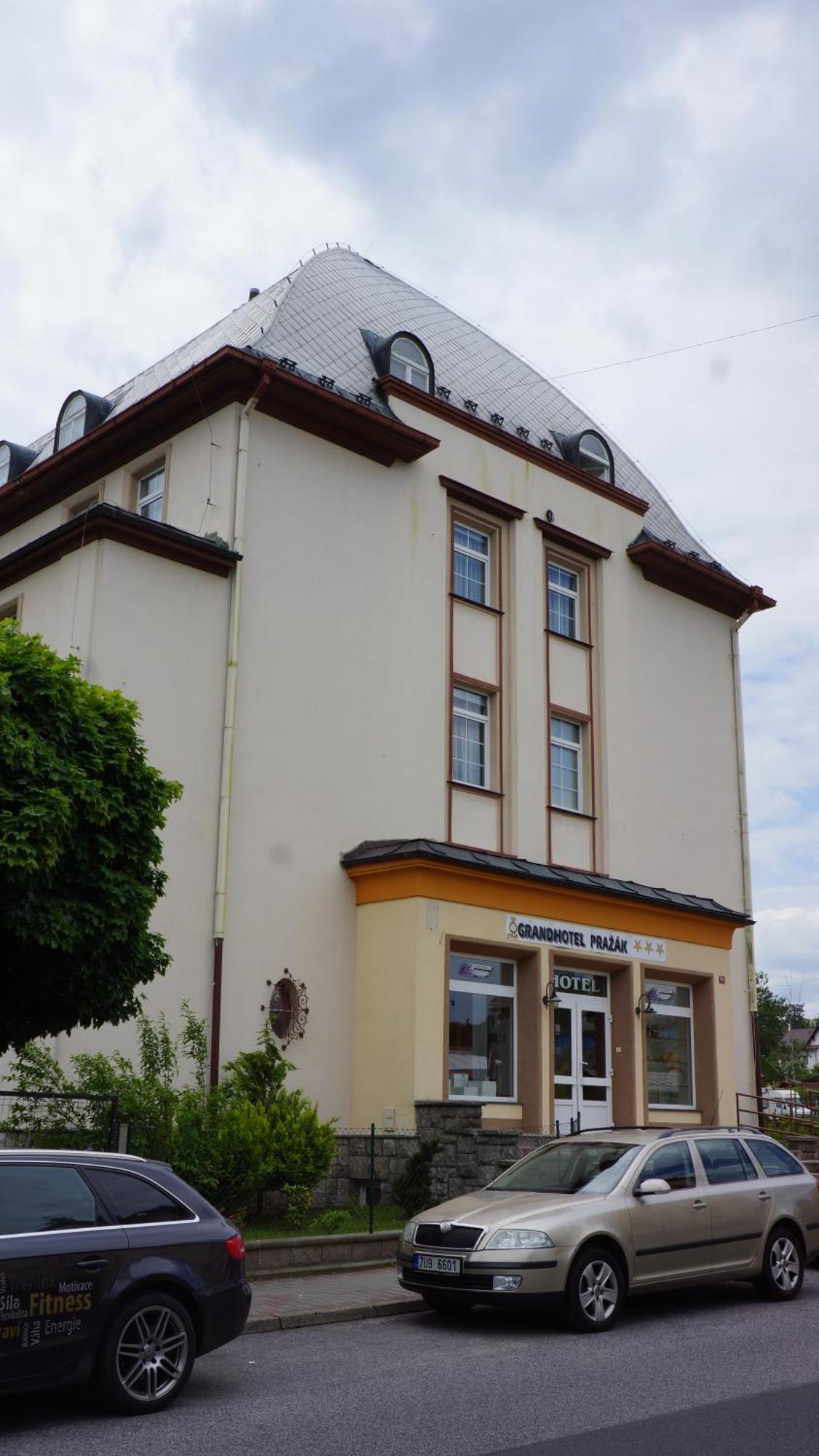 Grandhotel Novy Bor Exterior photo